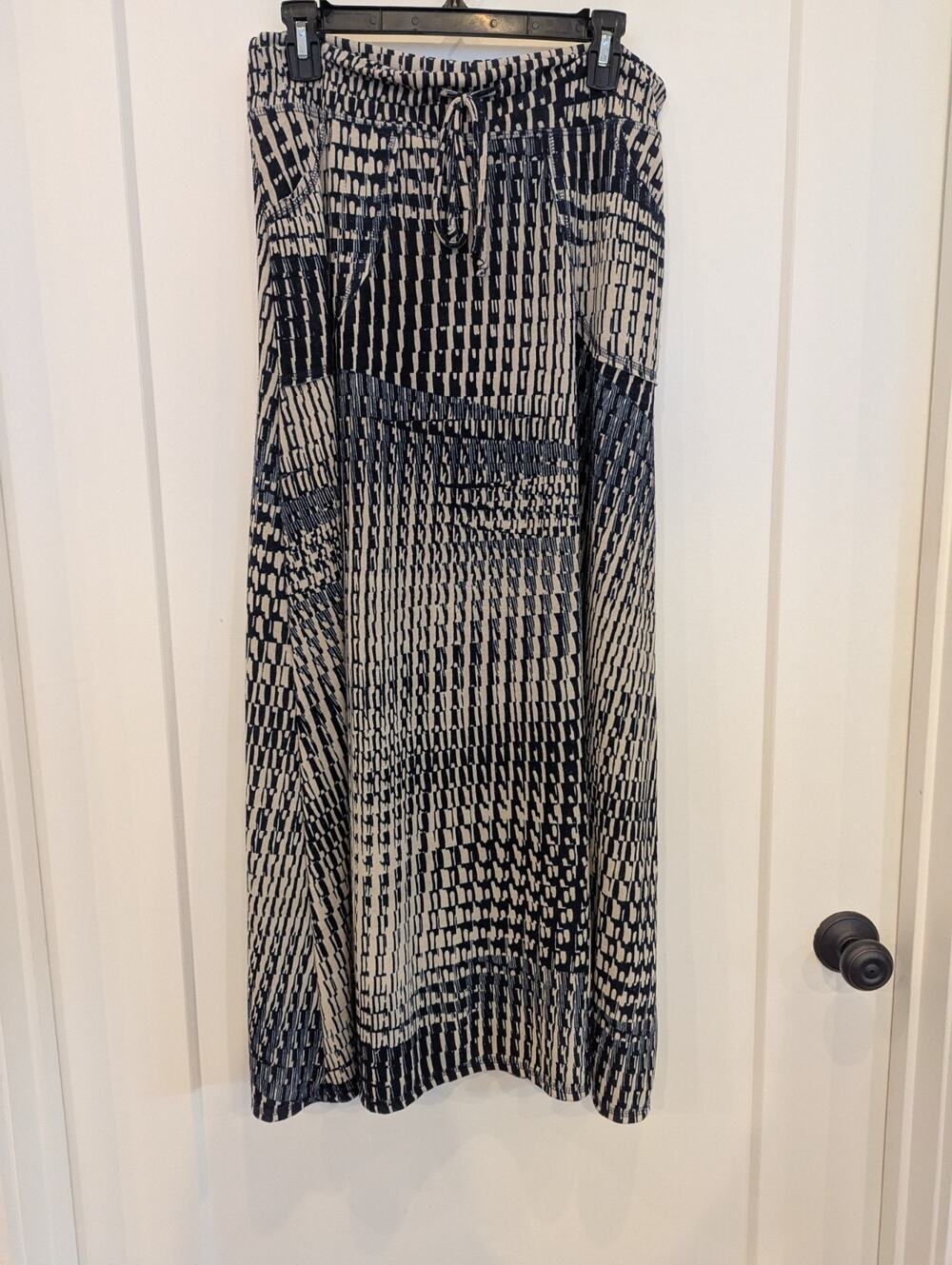 Coin 1804 Ladies Maxi Long Knit Skirt W/ Lining Navy Beige Graphic Preppy